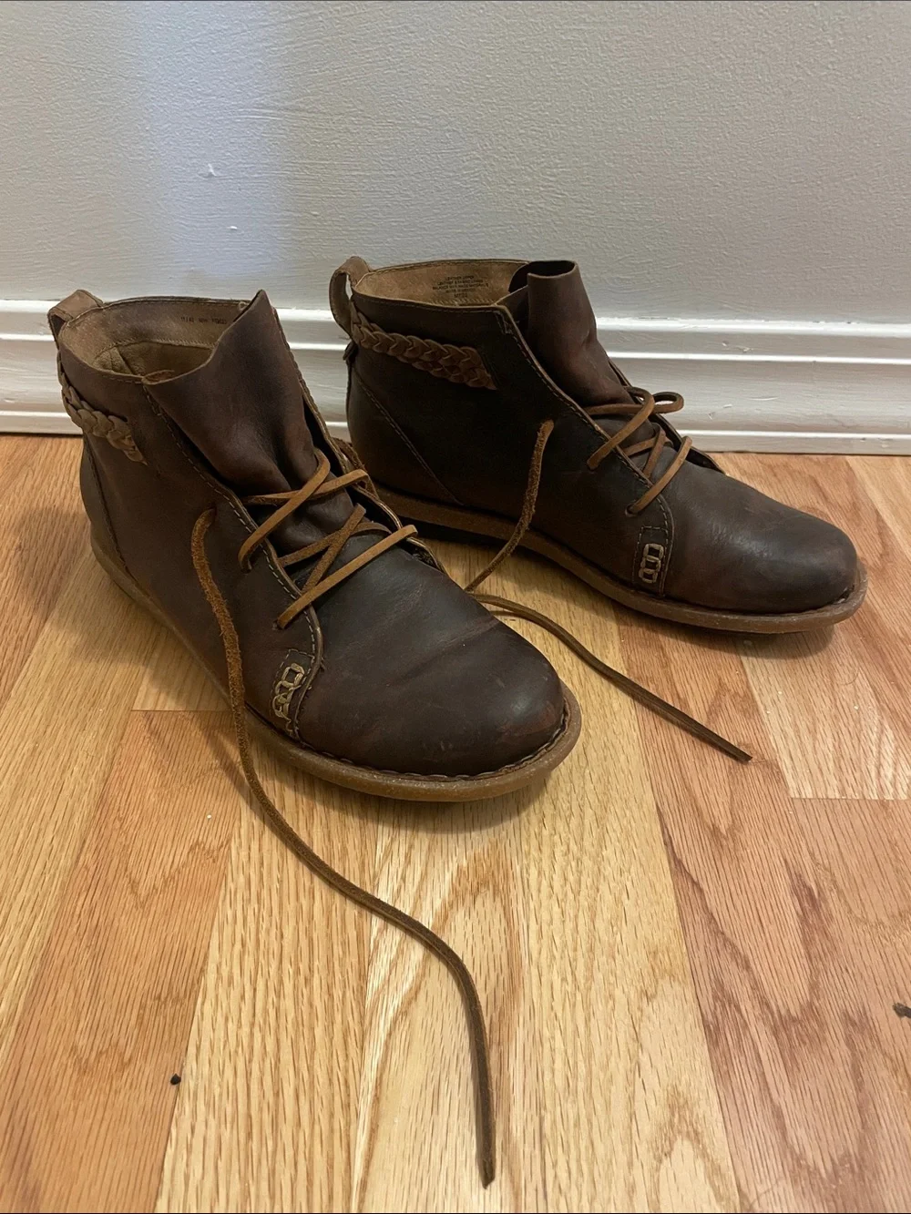 Born Men's Dark Brown Leather Chukka Boots